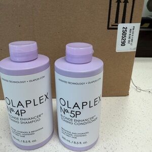OLAPLEX No. 4P & No. 5P Blonde Enhancer Duo